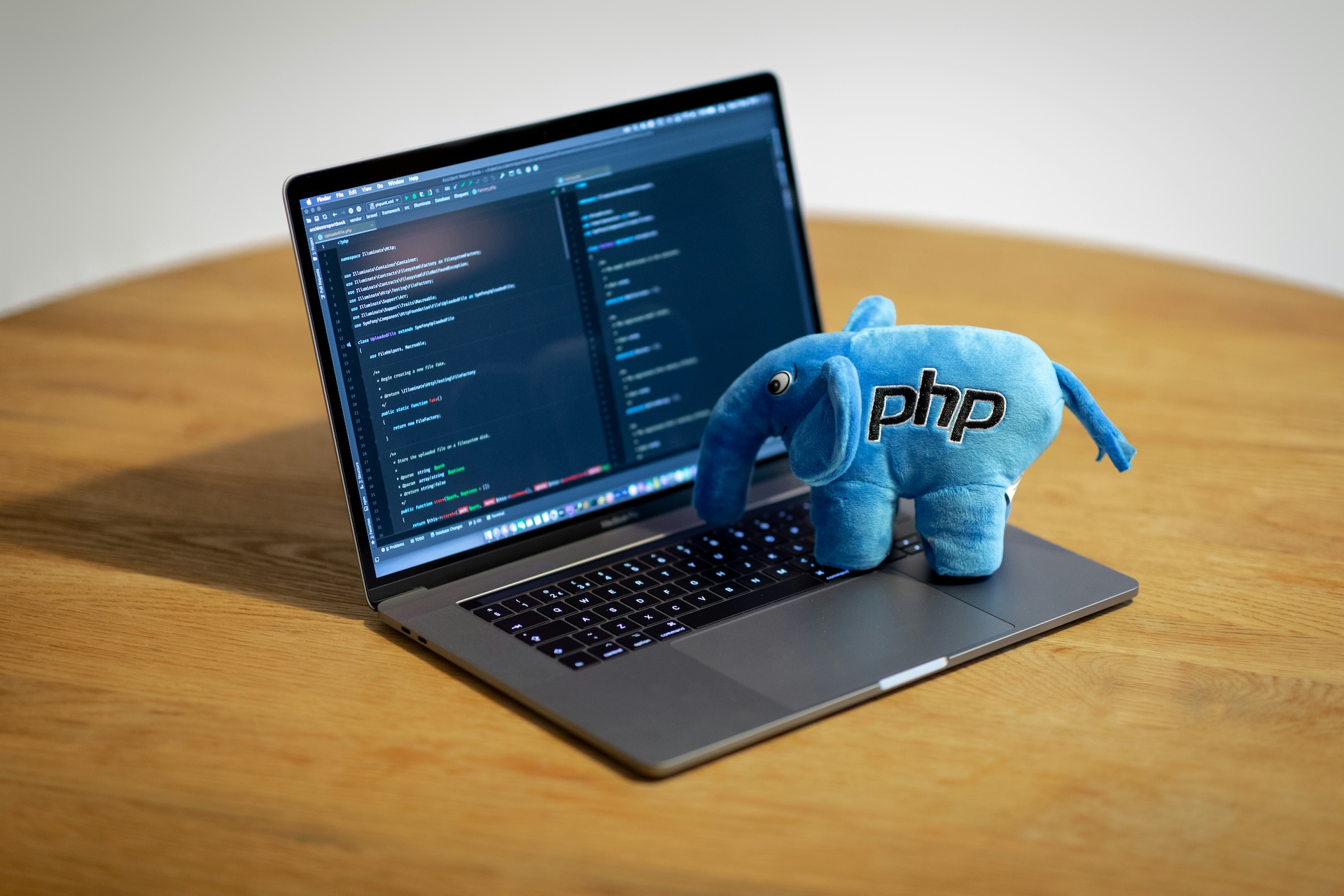 PHP Nedir? Temel Bilgiler ve Avantajları